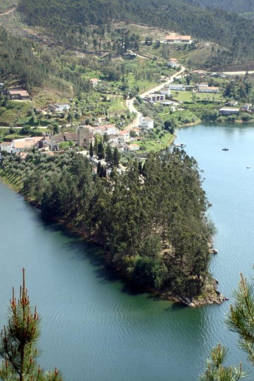 Casa Da Eira Em Dornes - Casa De Campo Familiar Com Piscina Vendégház Kültér fotó